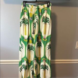 NWOT True destinations wide leg pants  L